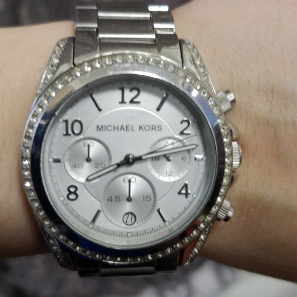 Michael Kors Watch/ w box